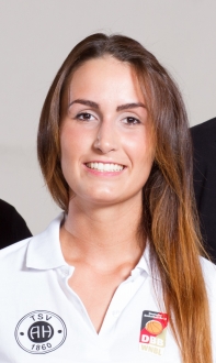 Trainerin Nikolina Visic